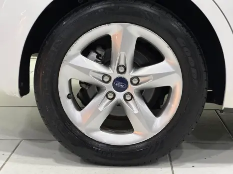 FORD Focus Hatch 2.0 16V 4P FLEX AUTOM�TICO, Foto 2