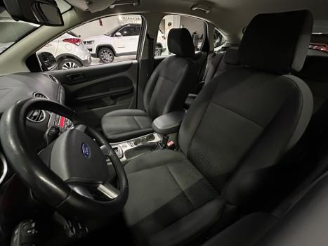 FORD Focus Hatch 2.0 16V 4P FLEX AUTOM�TICO, Foto 8