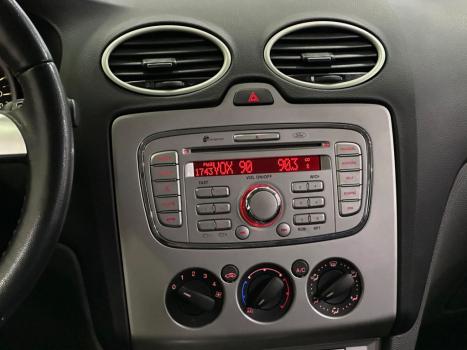 FORD Focus Hatch 2.0 16V 4P FLEX AUTOM�TICO, Foto 14