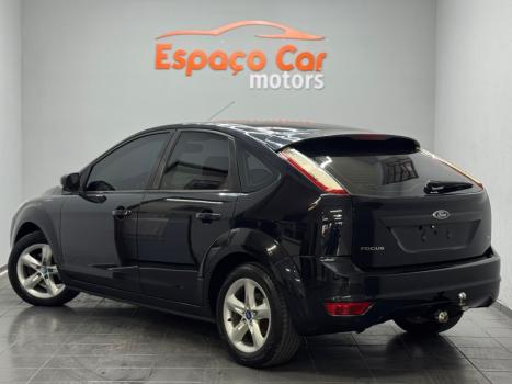 FORD Focus Hatch 2.0 16V 4P GHIA FLEX, Foto 3