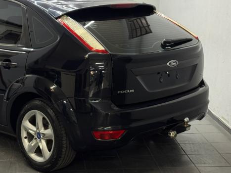 FORD Focus Hatch 2.0 16V 4P GHIA FLEX, Foto 8