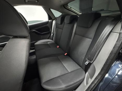 FORD Focus Hatch 2.0 16V 4P GHIA FLEX, Foto 15