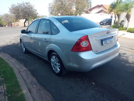 FORD Focus Sedan 1.6 SE 16V 4P FLEX, Foto 5