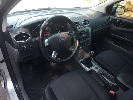 FORD Focus Sedan 1.6 SE 16V 4P FLEX, Foto 9