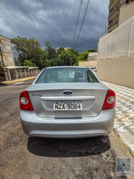 FORD Focus Sedan 1.6 4P GL FLEX, Foto 5