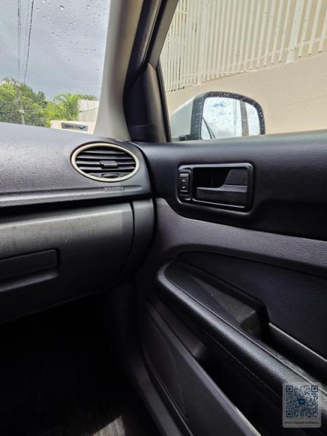 FORD Focus Sedan 1.6 4P GL FLEX, Foto 8