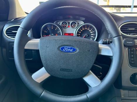 FORD Focus Sedan 1.6 SE 16V 4P FLEX, Foto 13