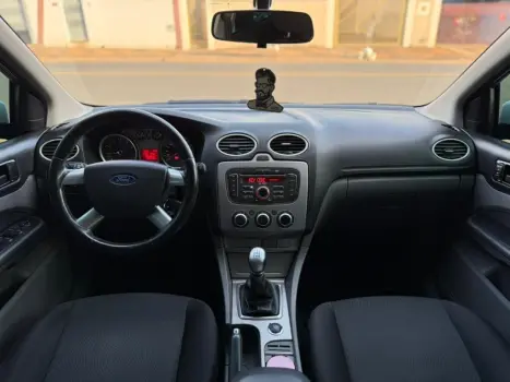 FORD Focus Sedan 1.6 SE 16V 4P FLEX, Foto 9