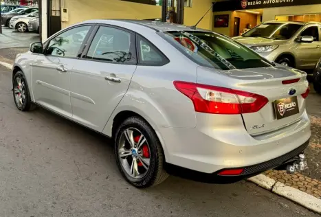 FORD Focus Sedan 1.6 SE 16V 4P FLEX, Foto 5