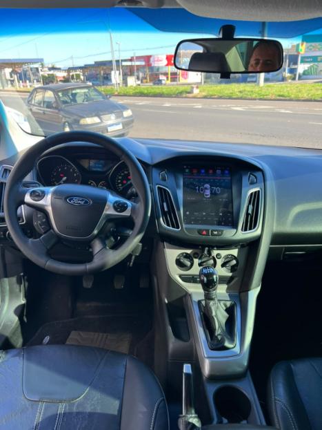 FORD Focus Sedan 1.6 SE 16V 4P FLEX, Foto 2