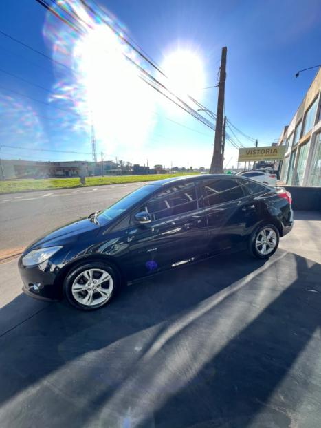 FORD Focus Sedan 1.6 SE 16V 4P FLEX, Foto 6