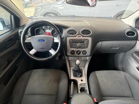 FORD Focus Sedan 1.6 4P, Foto 8