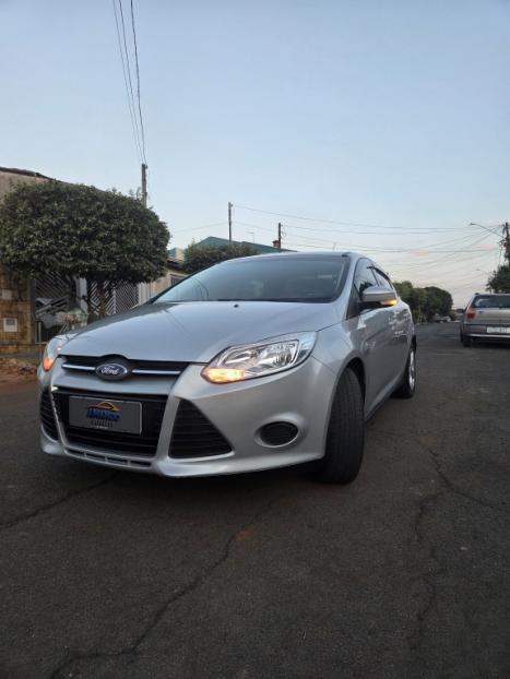 FORD Focus Sedan 2.0 16V 4P FC FLEX AUTOMÁTICO, Foto 1 FORD Focus Sedan 2.0 16V 4P FC FLEX AUTOMÁTICO, Foto 1