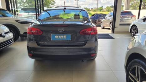 FORD Focus Sedan 2.0 16V 4P FLEX TITANIUM PLUS POWERSHIFT AUTOM�TICO, Foto 4