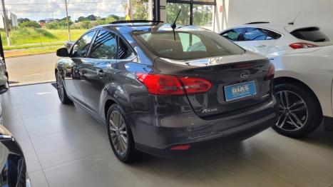 FORD Focus Sedan 2.0 16V 4P FLEX TITANIUM PLUS POWERSHIFT AUTOM�TICO, Foto 5