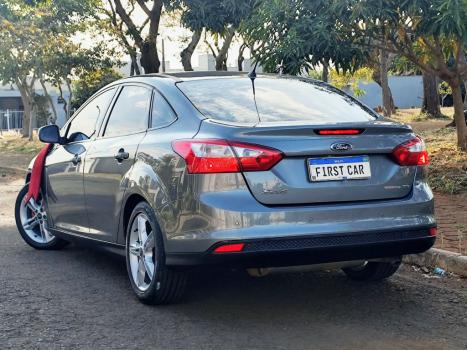FORD Focus Sedan 2.0 16V 4P FC FLEX AUTOM�TICO, Foto 6