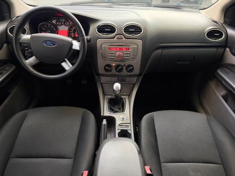 FORD Focus Sedan 2.0 16V 4P FC FLEX, Foto 3