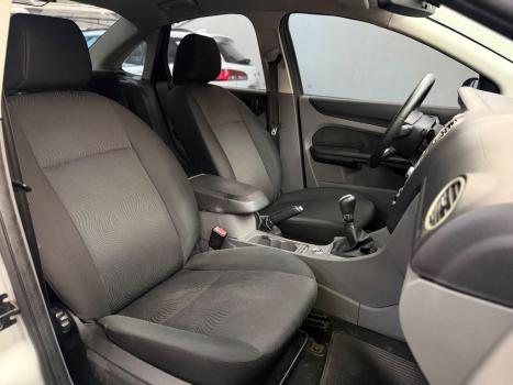 FORD Focus Sedan 2.0 16V 4P FC FLEX, Foto 4