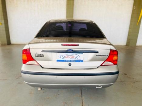 FORD Focus Sedan 2.0 16V 4P GLX AUTOMÁTICO, Foto 8