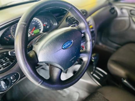 FORD Focus Sedan 2.0 16V 4P GLX AUTOMÁTICO, Foto 13