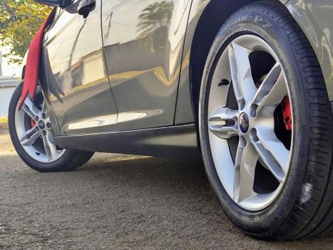 FORD Focus Sedan , Foto 5