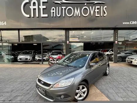 FORD Focus Sedan , Foto 2