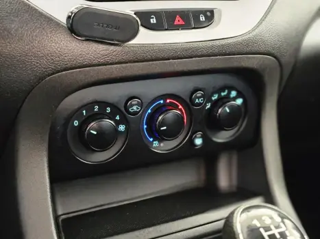 FORD Ka Hatch 1.0 12V 4P FLEX TI-VCT SE, Foto 9