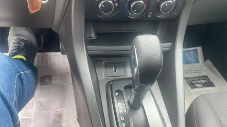 FORD Ka Hatch 1.5 12V 4P FLEX TI-VCT SE PLUS AUTOMTICO, Foto 12