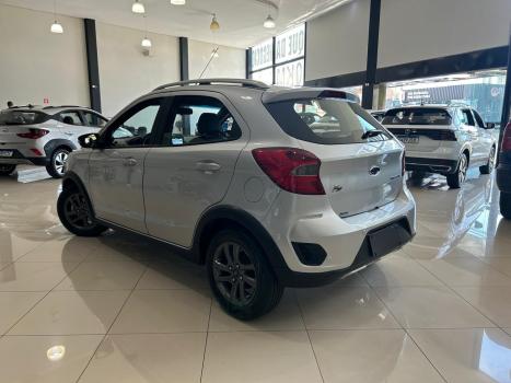 FORD Ka Hatch 1.5 12V 4P FLEX TI-VCT FREESTYLE AUTOM�TICO, Foto 10