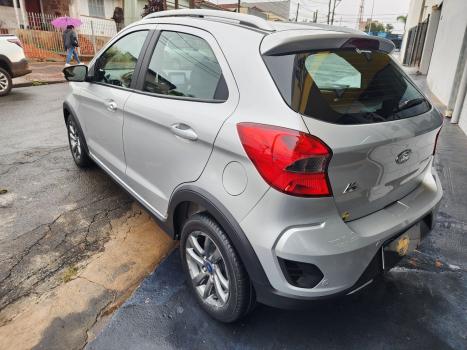 FORD Ka Hatch 1.5 12V 4P FLEX TI-VCT FREESTYLE AUTOM�TICO, Foto 4
