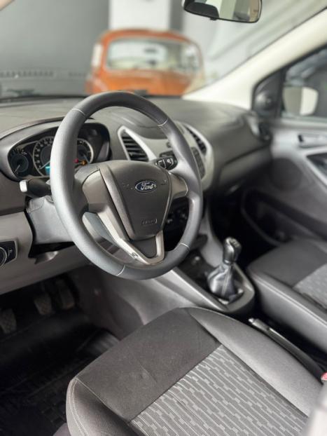 FORD Ka Hatch 1.5 16V FLEX SIGMA SE PLUS, Foto 8