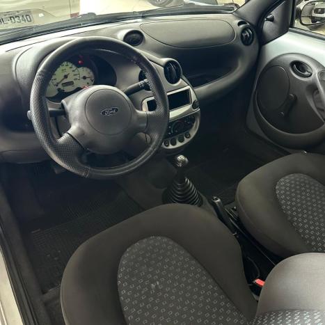 FORD Ka Hatch 1.6 XR, Foto 2