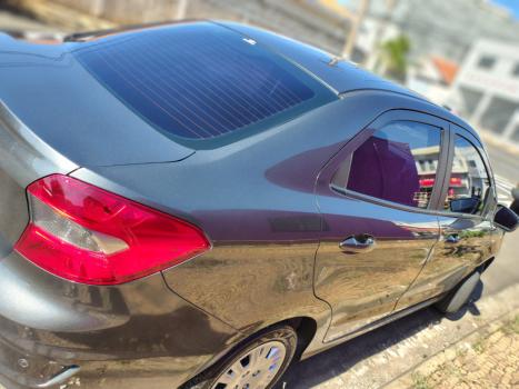 FORD Ka + Sedan 1.5 12V 4P FLEX TI-VCT SE PLUS AUTOMTICO, Foto 3