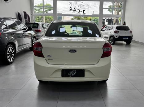 FORD Ka + Sedan 1.5 12V 4P FLEX TI-VCT SE PLUS, Foto 2