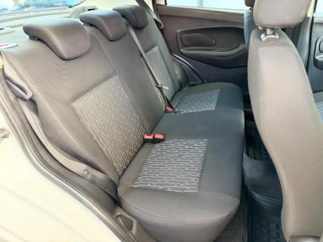 FORD Ka + Sedan 1.5 12V 4P FLEX TI-VCT SE PLUS AUTOM�TICO, Foto 5