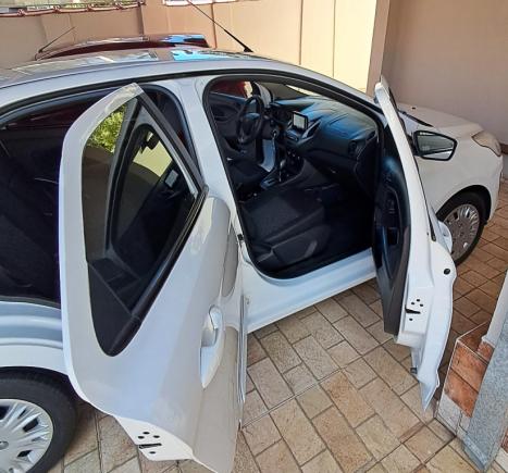 FORD Ka + Sedan 1.5 12V 4P FLEX TI-VCT SE AUTOM�TICO, Foto 10