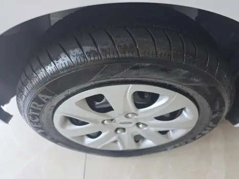 FORD Ka + Sedan 1.5 12V 4P FLEX TI-VCT SE, Foto 7