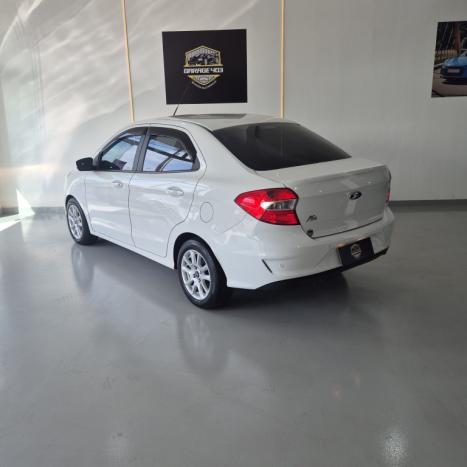 FORD Ka + Sedan 1.5 12V 4P FLEX TI-VCT SE PLUS AUTOM�TICO, Foto 4