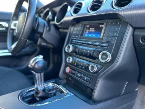 FORD Mustang 5.0 V8 24V GT PREMIUM COUP�, Foto 6