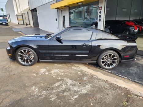 FORD Mustang 5.0 V8 32V GT COUP� AUTOM�TICO, Foto 3