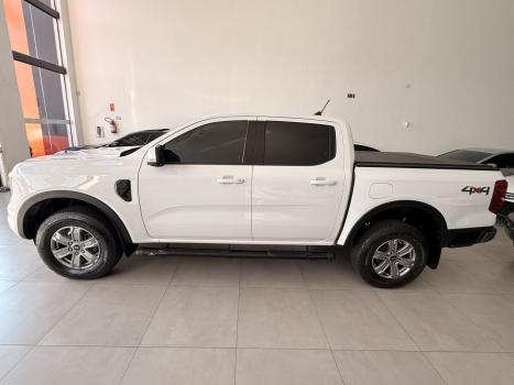FORD Ranger 2.0 4P TURBO DIESEL XLS 4X4 CABINE DUPLA AUTOM�TICO, Foto 14