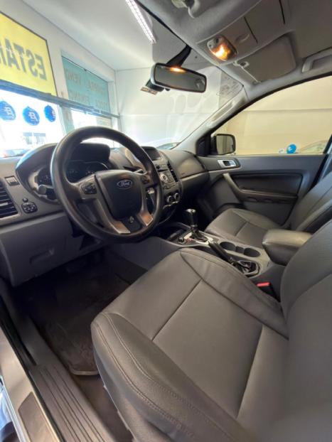 FORD Ranger 2.0 4P TURBO DIESEL BLACK CABINE DUPLA AUTOM�TICO, Foto 15