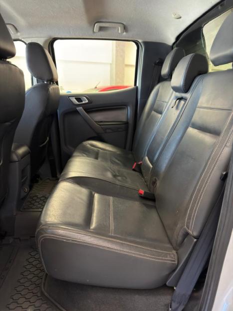 FORD Ranger 2.0 4P TURBO DIESEL BLACK CABINE DUPLA AUTOM�TICO, Foto 17