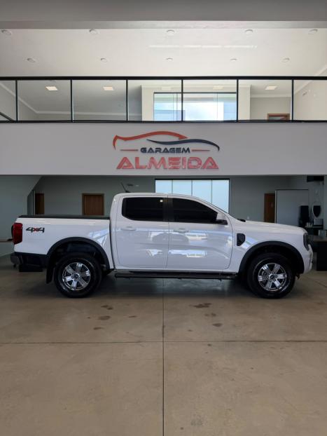 FORD Ranger 2.0 4P TURBO DIESEL XLS 4X4 CABINE DUPLA AUTOMÁTICO, Foto 6
