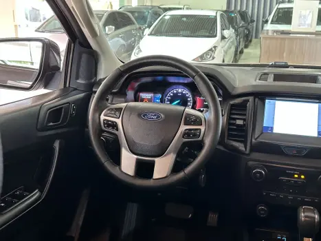 FORD Ranger 2.2 16V BLACK DIESEL CABINE DUPLA AUTOMTICO, Foto 9