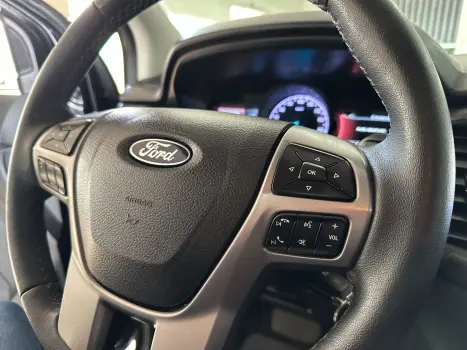 FORD Ranger 2.2 16V BLACK DIESEL CABINE DUPLA AUTOMTICO, Foto 10