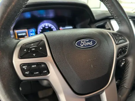FORD Ranger 2.2 16V BLACK DIESEL CABINE DUPLA AUTOMTICO, Foto 11