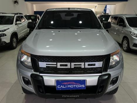 FORD Ranger 2.2 16V XLS DIESEL 4X4 CABINE DUPLA, Foto 2
