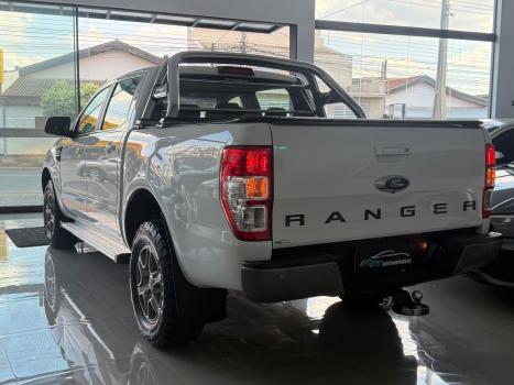 FORD Ranger 2.2 16V XL DIESEL CABINE DUPLA, Foto 4