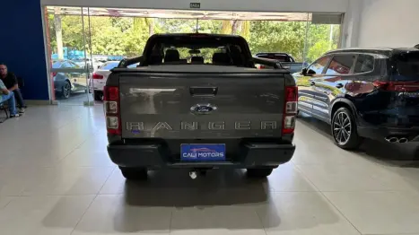 FORD Ranger 2.2 16V XLS DIESEL 4X4 CABINE DUPLA AUTOM�TICO, Foto 8